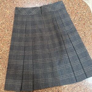 Mosari Women’s Skirt, Size M 8/10, Gray Plaid w/Liner